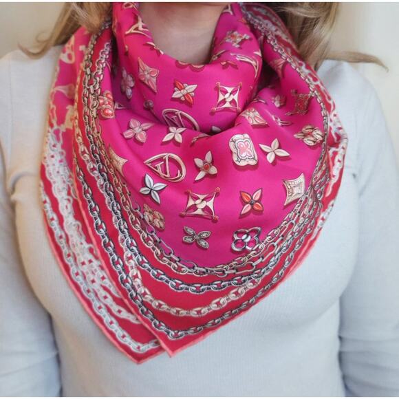 Louis Vuitton Accessories - Louis Vuitton Pink Glam Monogram & Chain Print Silk Scarf – Excellent Condition